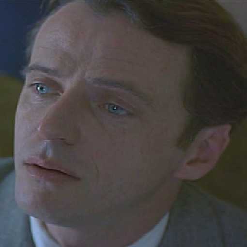 Screenshot from "Michael Collins"